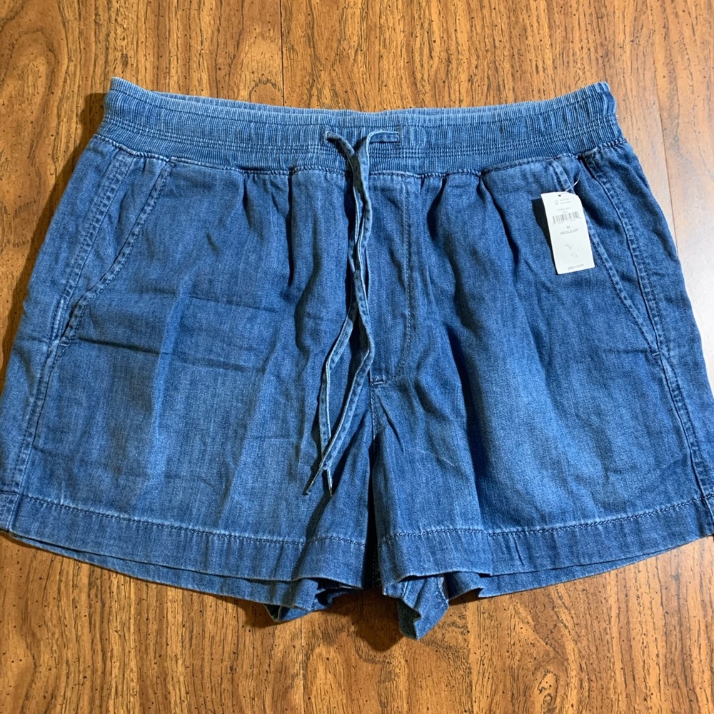 NEW with tags GAP pull on denim short